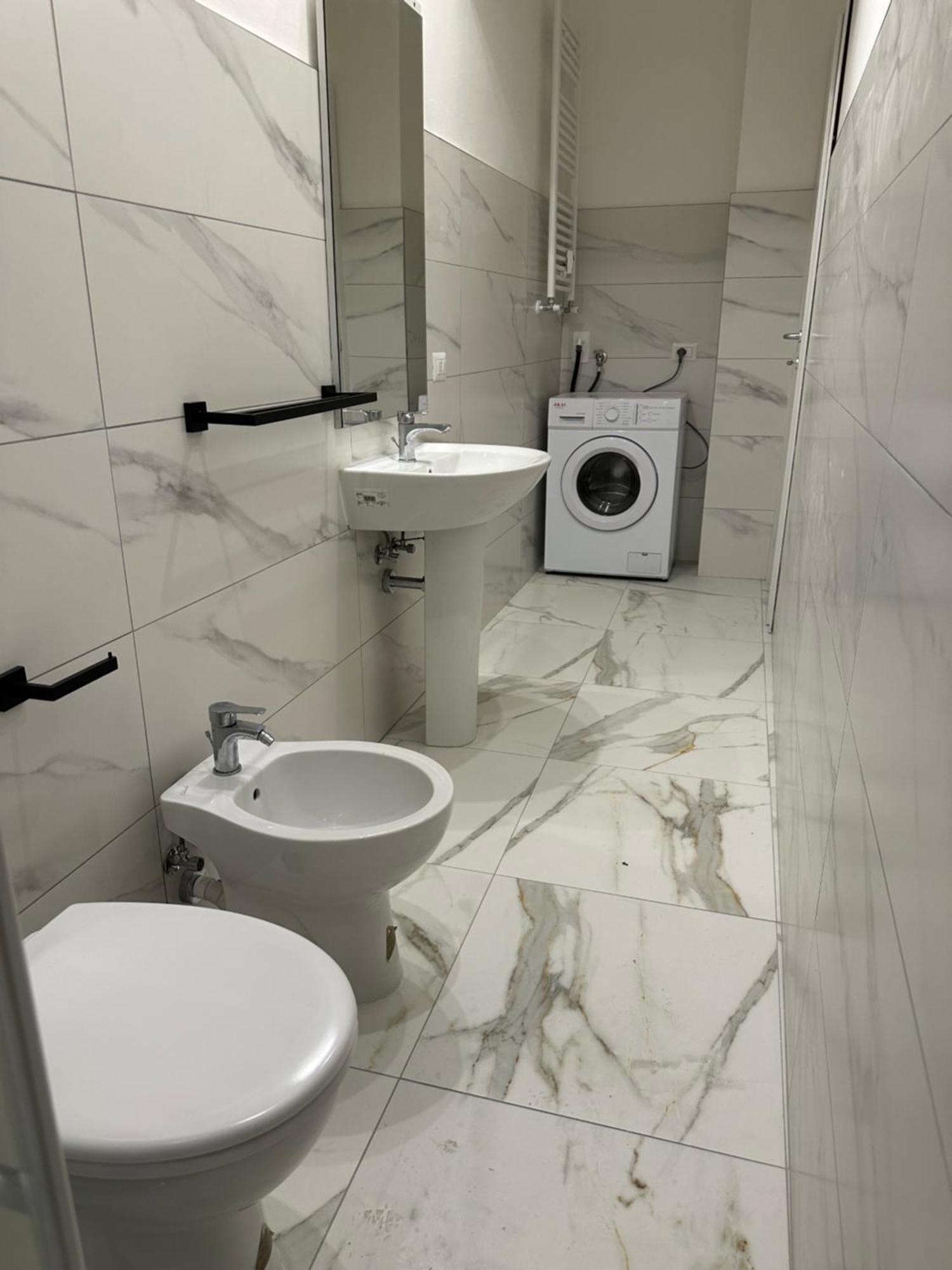 Jcube Apartments Bocconi Milano Εξωτερικό φωτογραφία